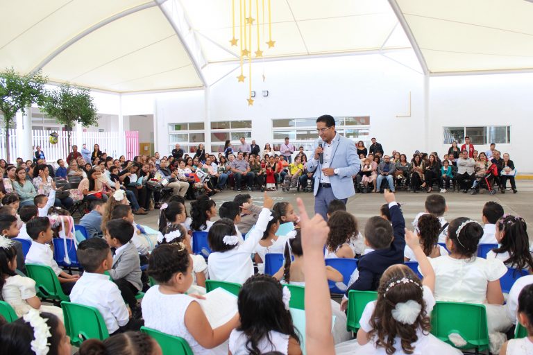 Clausuran el ciclo escolar del CADI 1