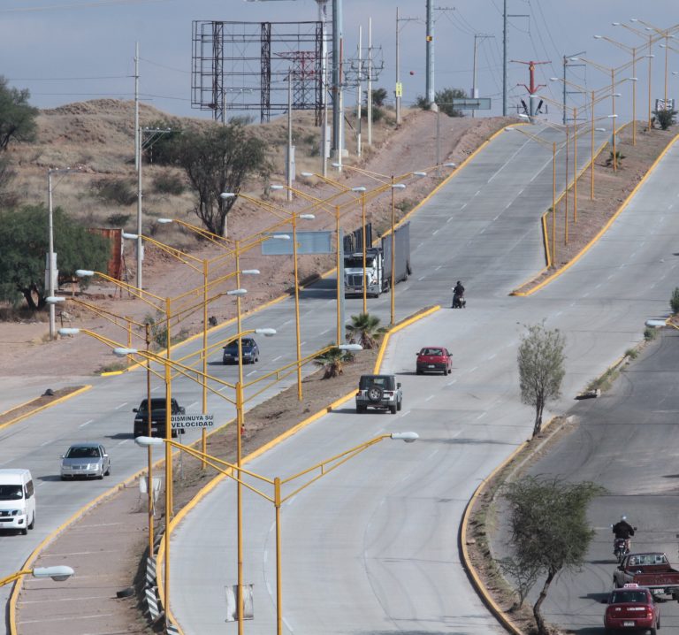 Entregan obras de pavimentación con concreto hidráulico