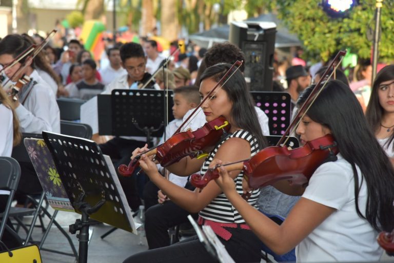 Comparten escenario las dos orquestas infantiles de Jesús María
