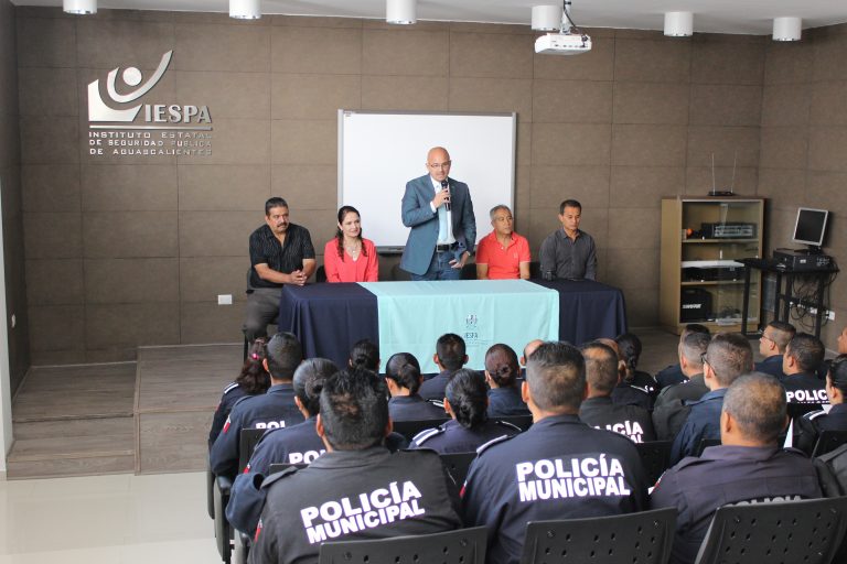 Elementos municipales concluyen curso