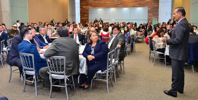Celebran el Día del Abogado