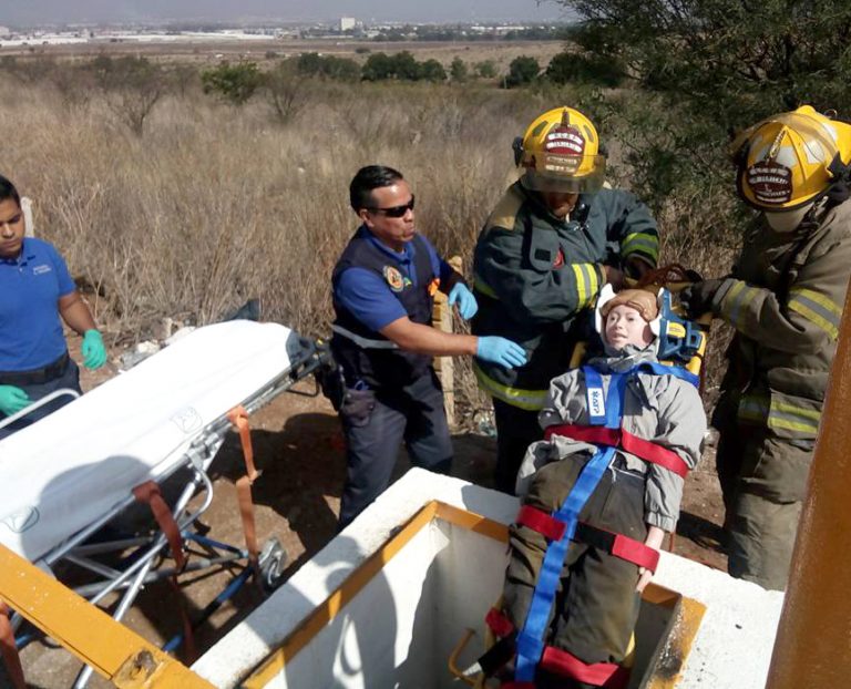 Capacita protección civil municipal a la población en simulacros