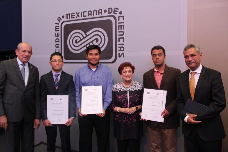 Premia Academia Mexicana de Ciencias a jóvenes investigadores