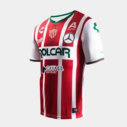 Presenta Necaxa nuevos uniformes