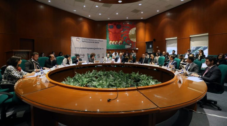 Trabajadores Sociales se capacitan en procedimientos del Sistema de Justicia Penal