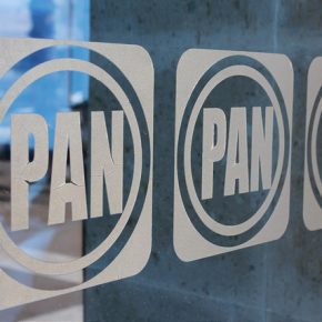 16366275697_abedbb90c7_z