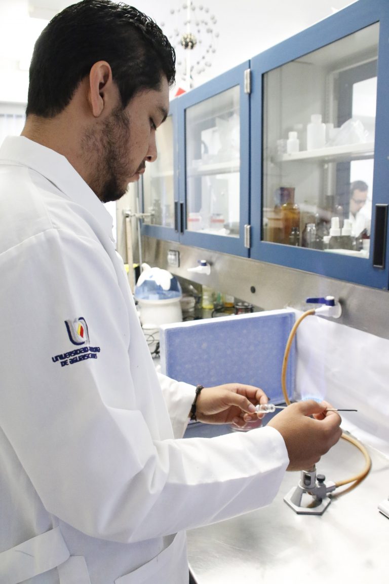 40 estudiantes UAA podrán obtener una beca para realizar estancia de investigación