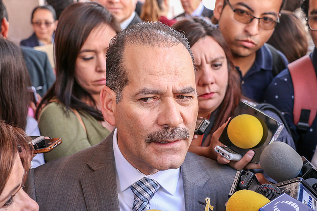 Evita gobernador hablar de inseguridad