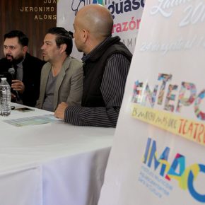 32607904054_af8fa26ec5_z