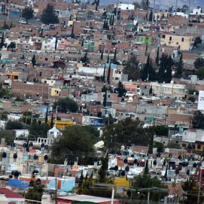 32878370941_a1690f379a_z