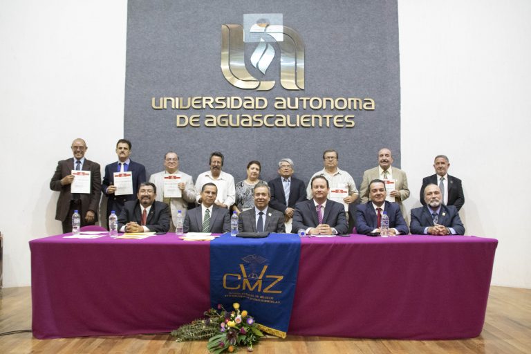 UAA celebra Día del Veterinario recibiendo el galardón Centauro Quirón 2017