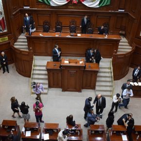 35907389840_248fa17207_z