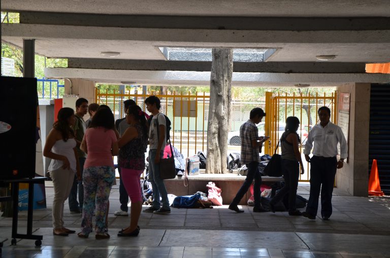 Renovará IMSS afiliación de estudiantes