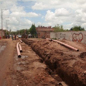 9439773331_924c476fb3_z