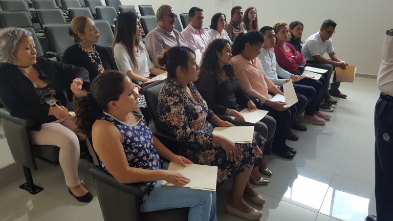 Personal del Iespa finaliza diplomado