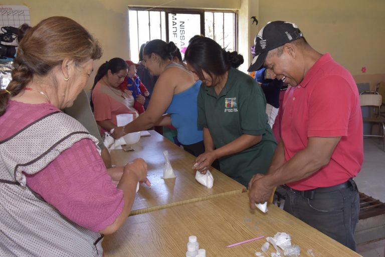 Programas palian necesidades de familias vulnerables