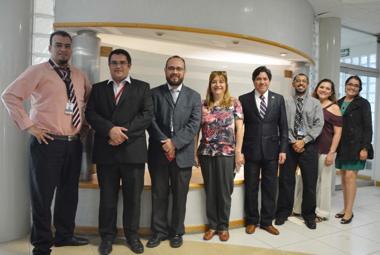 Universidad de Paraguay visita instalaciones de la UPA