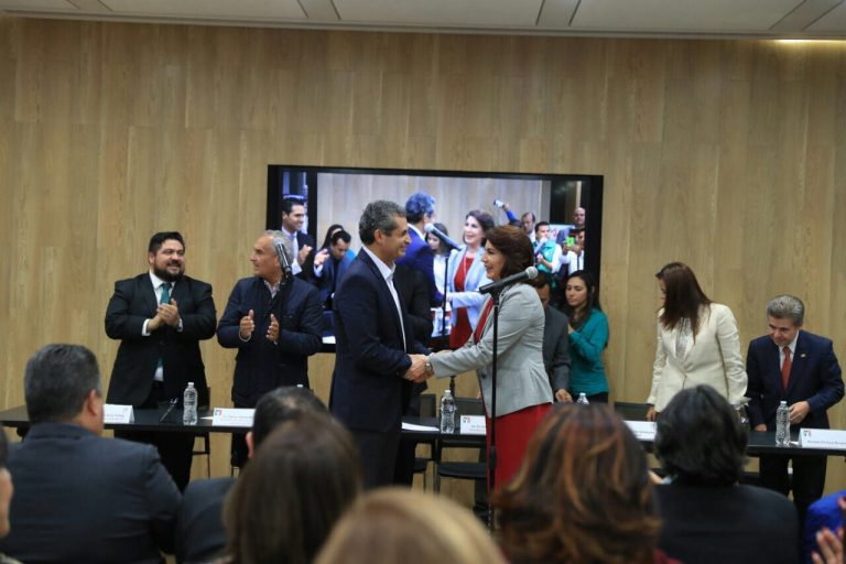 Lorena Martínez lidera Movimiento Territorial