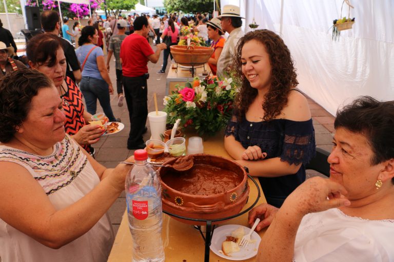 Festival Calvillo en tu Mesa, una muestra de la variedad gastronómica del municipio