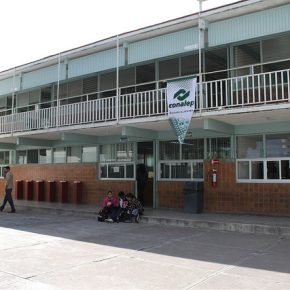 15281547263_fb76fc9a37_z