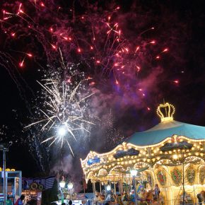 22216410744_521d520425_z