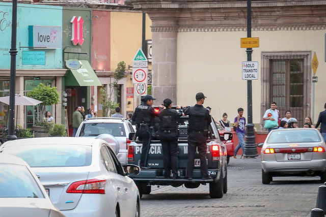 Patrullas realizan la labor de cámaras descompuestas