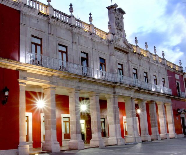 Gabinete municipal presenta su declaración 3de3