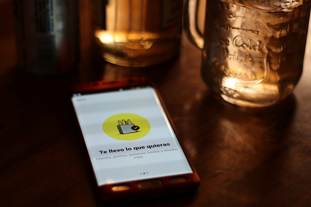 Apps de entregas a domicilio necesitan permiso para operar