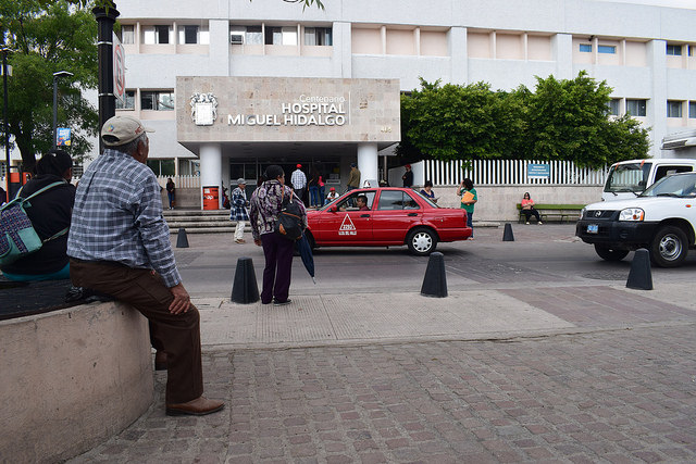 Instituciones de salud deben incluir al Alzheimer en el cuadro básico de salud