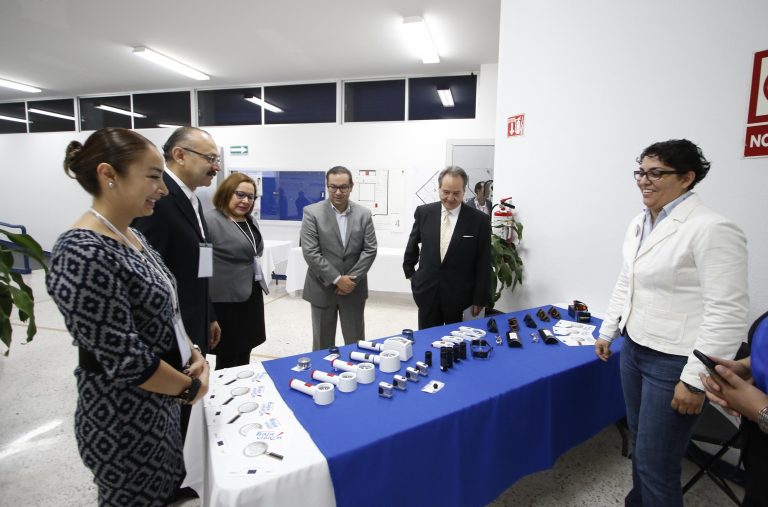 Se realizó en la UAA el primer Simposio Nacional de Baja Visión y Prótesis Oculares de la Amfecco