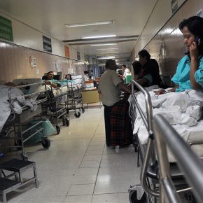 6909380854_6229c8ea2f_z