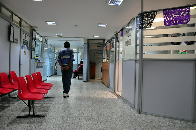 La titularidad de los datos personales en expedientes es del paciente y no de hospitales ni médicos