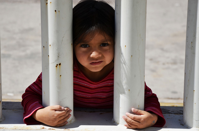 Fomentan la adopción de niños mayores de seis años, no así la homoparental