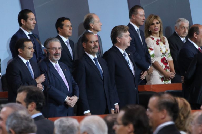 Asiste Martín Orozco Sandoval al V Informe del presidente de la República