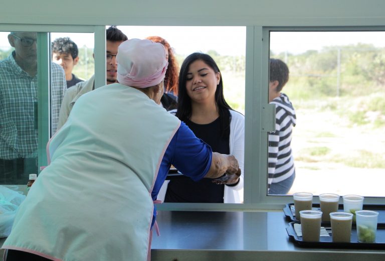 Universidad El Retoño es la única universidad pública con comedor escolar y comunitario