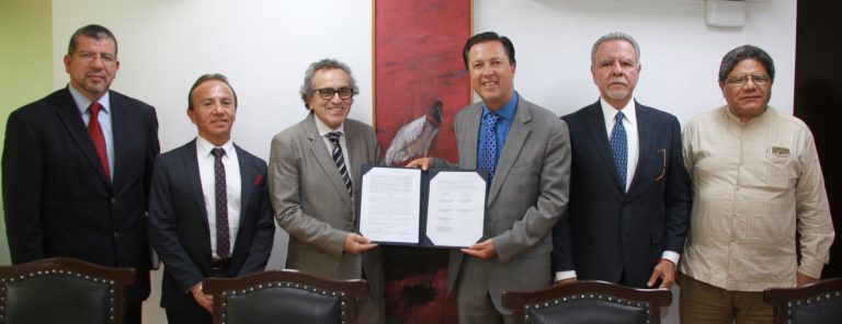 IEA y UNAM firman convenios para impartir posgrados