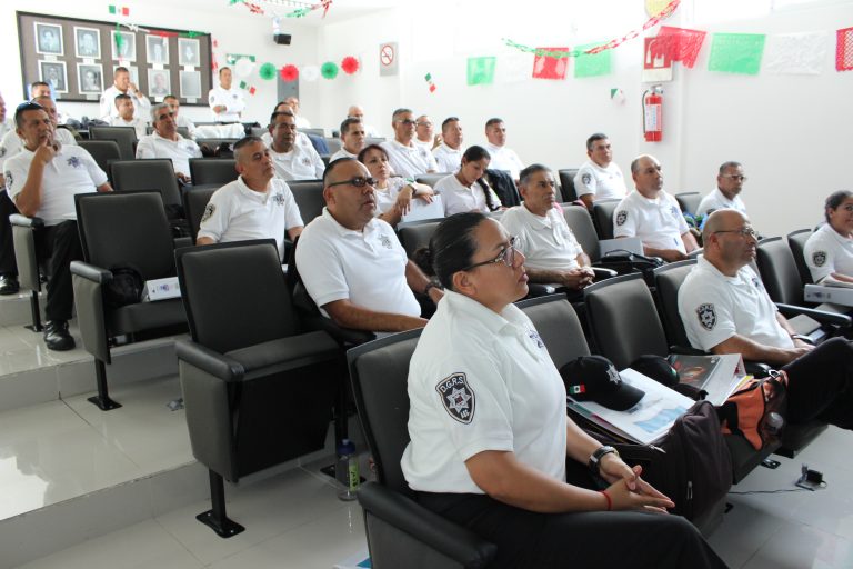 Continúa capacitación para custodios