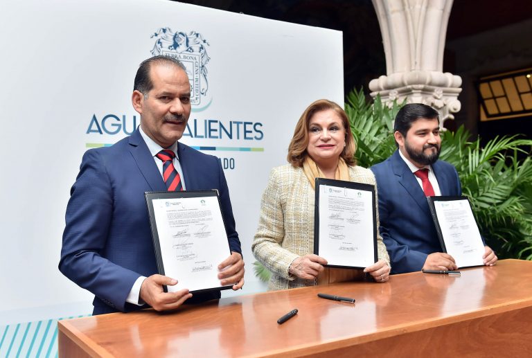 Firman convenio de responsabilidades para los servidores públicos