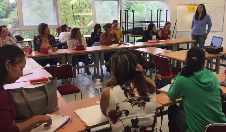 Continúan convenios para establecer programa de bilingüismo en preescolar