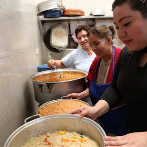 16408237558_b8569e1066_z