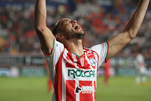 Necaxa golea a Lobos de la BUAP