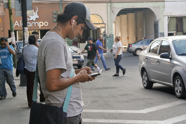 Crea Inegi herramienta que permite medir estado de ánimo de tuiteros