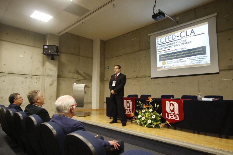 Se realiza en la UAA taller internacional de investigación empresarial y económica