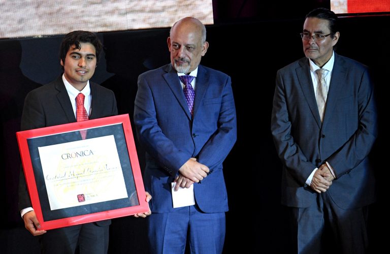 Entregan los Premios Crónica 2017