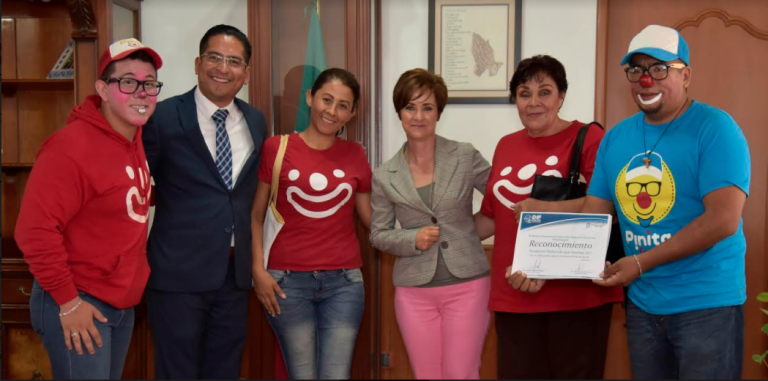 Reconocen labor de la Asociación Pinita