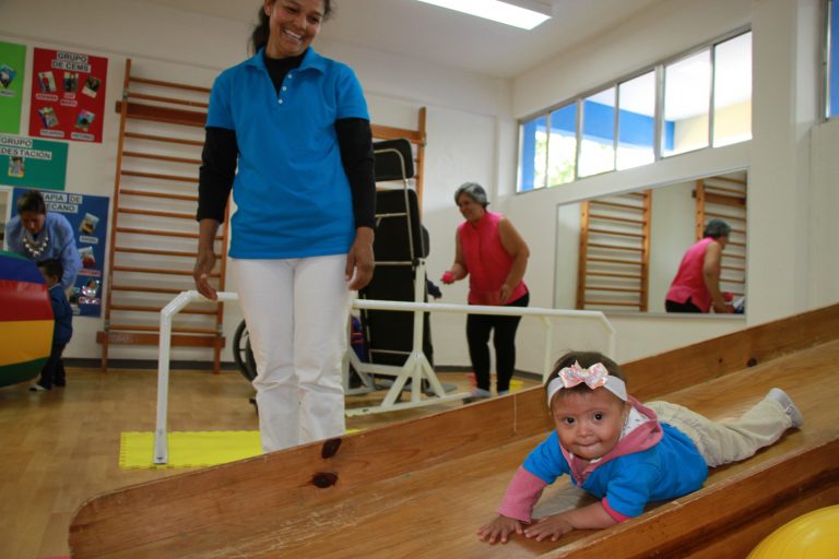 Entregan infraestructura escolar en Rincón de Romos