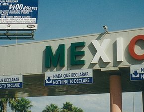 acceso-en-frontera-de-tijuana-fotografi-a-por-rei-momo