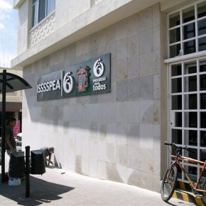 16377074377_1627fb0f46_z