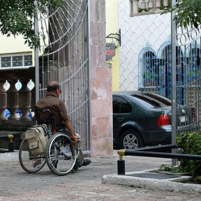 28468930012_c70638852c_z