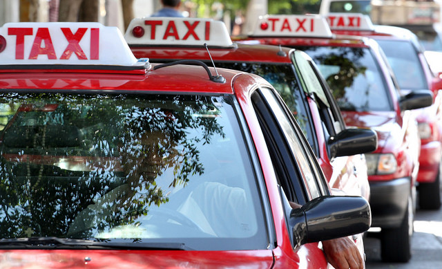 Por delinquir con taxis, revocarían cuatro concesiones